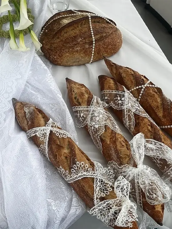 LACED UP (В КРУЖЕВЕ)1