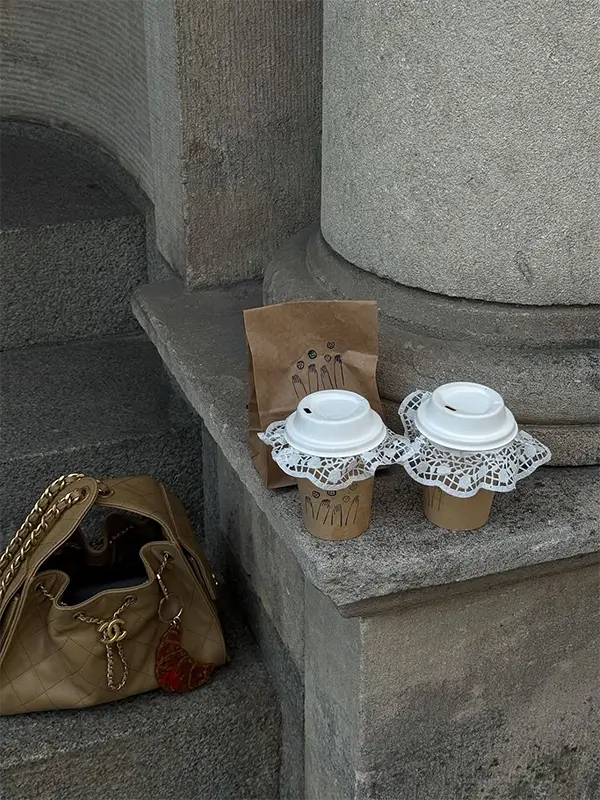 LACED UP (В КРУЖЕВЕ)2